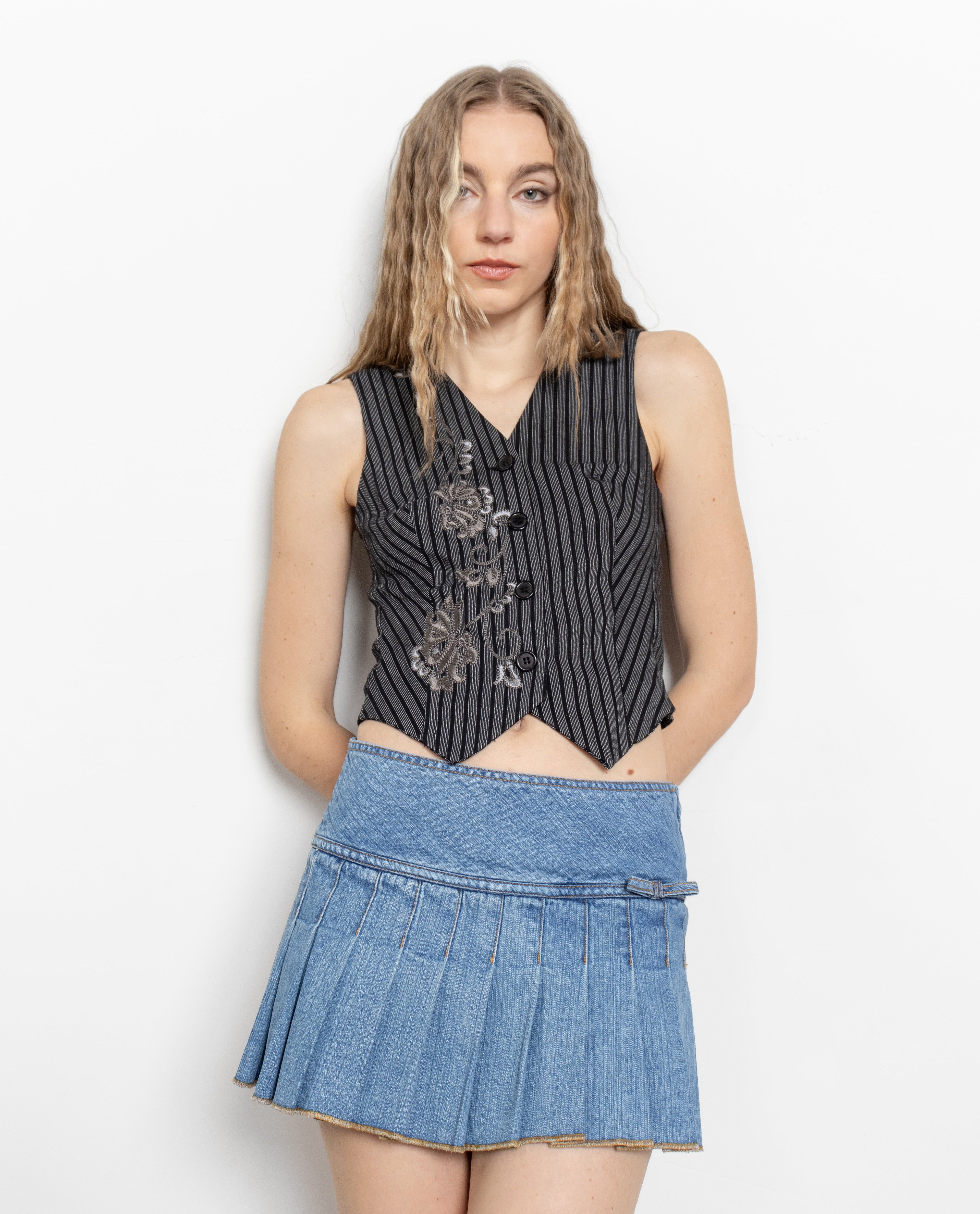トップス GOA gimmick vest y2k 00s トップス GOA gimmick vest y2k 00s 00s G.O.A Parachute