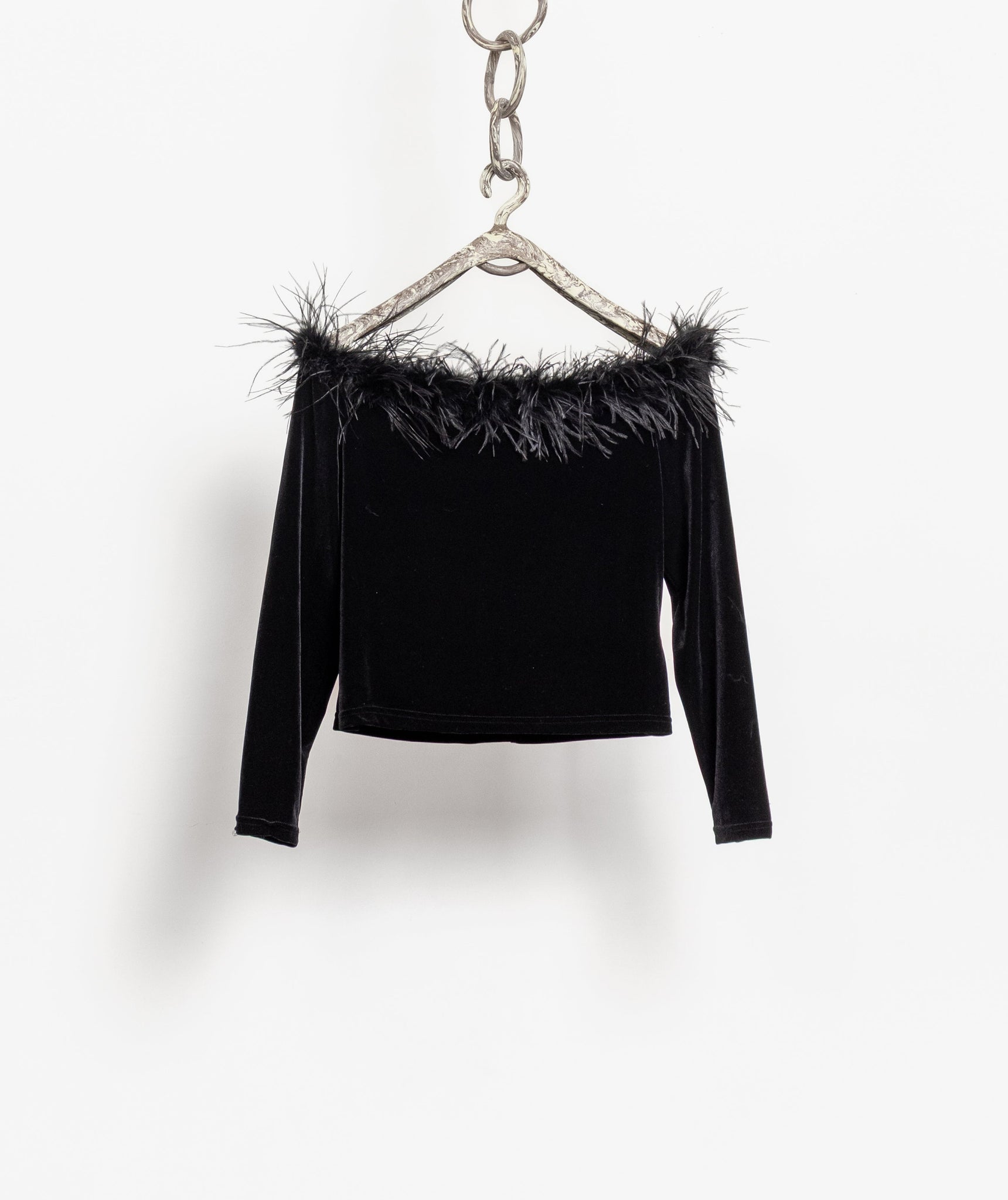 Cachet Feathers