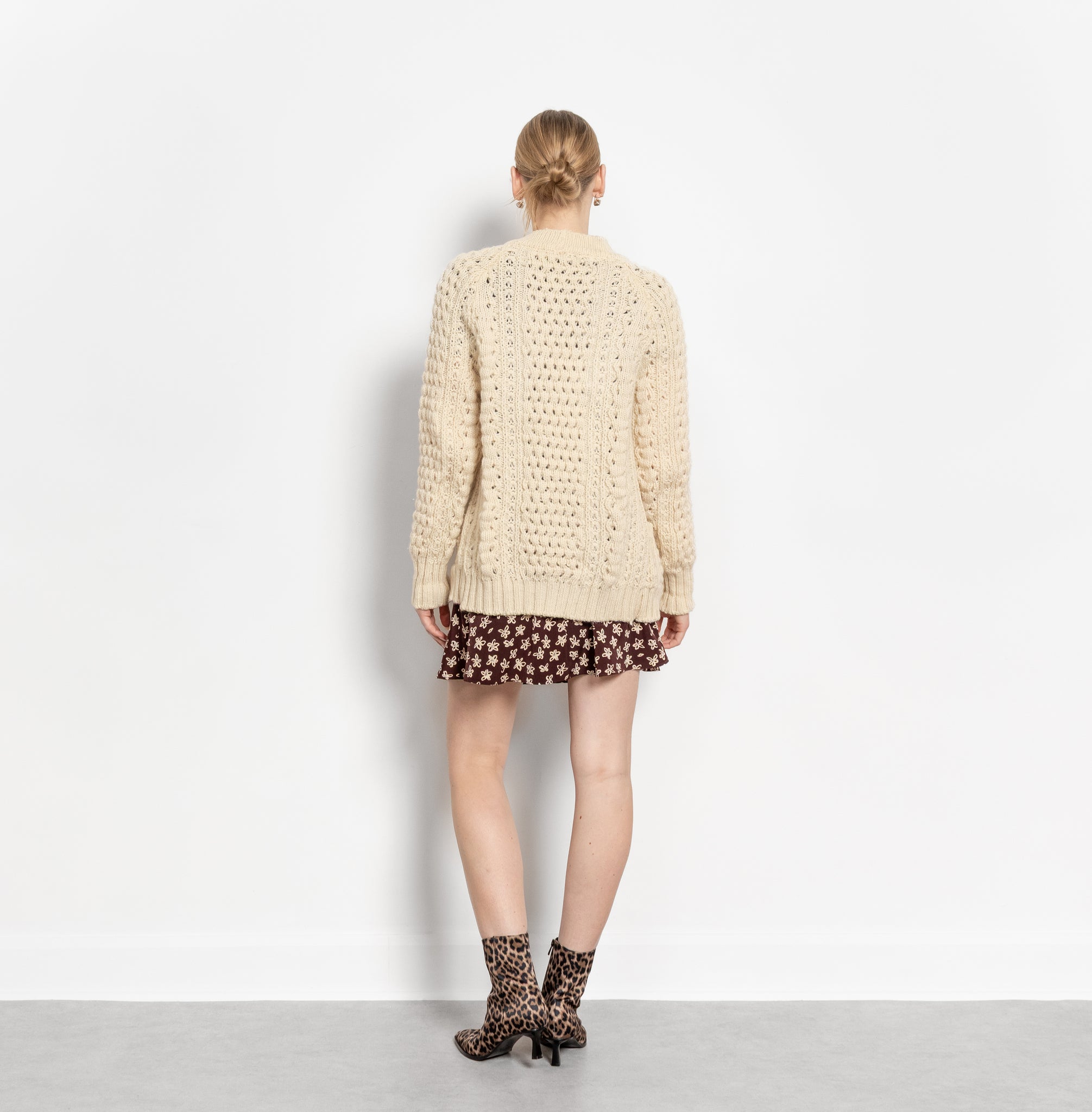 Hand Knit For Una
