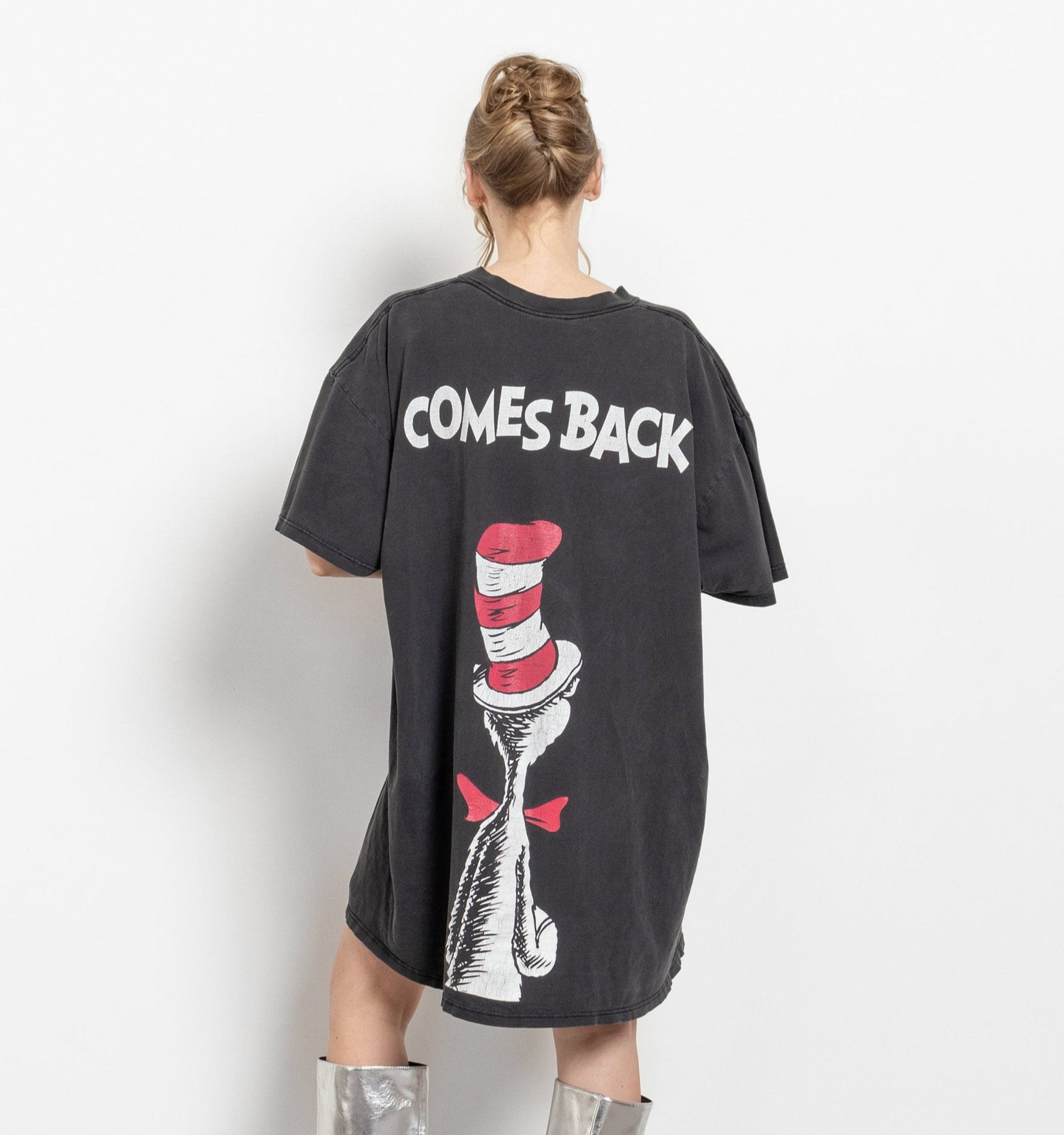 T-shirt Vintage Dr Seuss Le Chat Au Chapeau - Taille M Homme/unisexe - Gris - Neuf Avec étiquettes