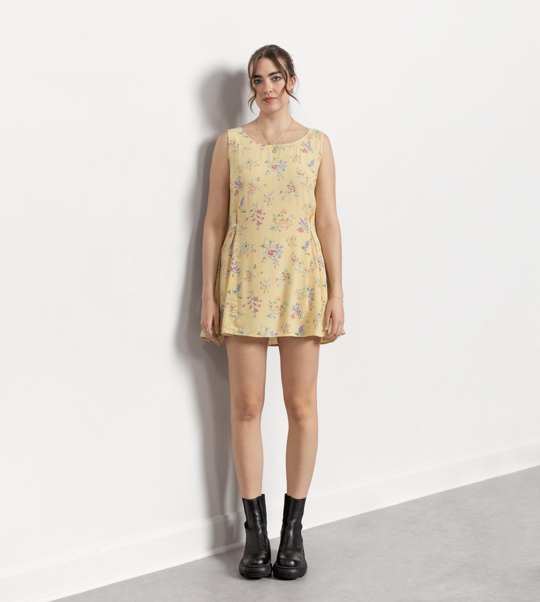 light yellow summer dress Qolati Dresses for Women Ruffle V Neck Sleeveless Tiered Swing Mini Casual Flowy Beach Vacation Sundress L, Women's, Size: Large It will only soften and improve with age Sunny days call for