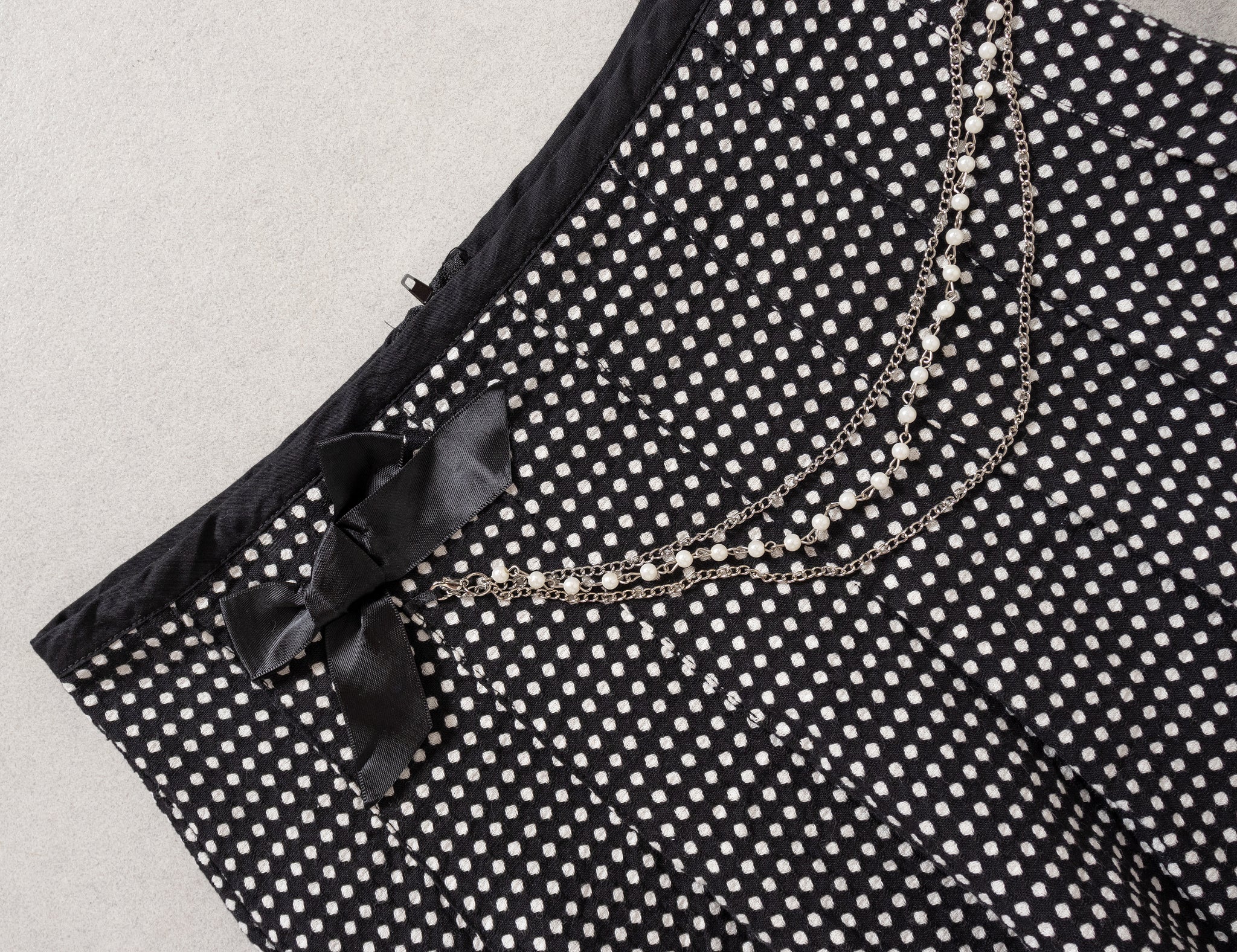 Polka Dots & Pearls