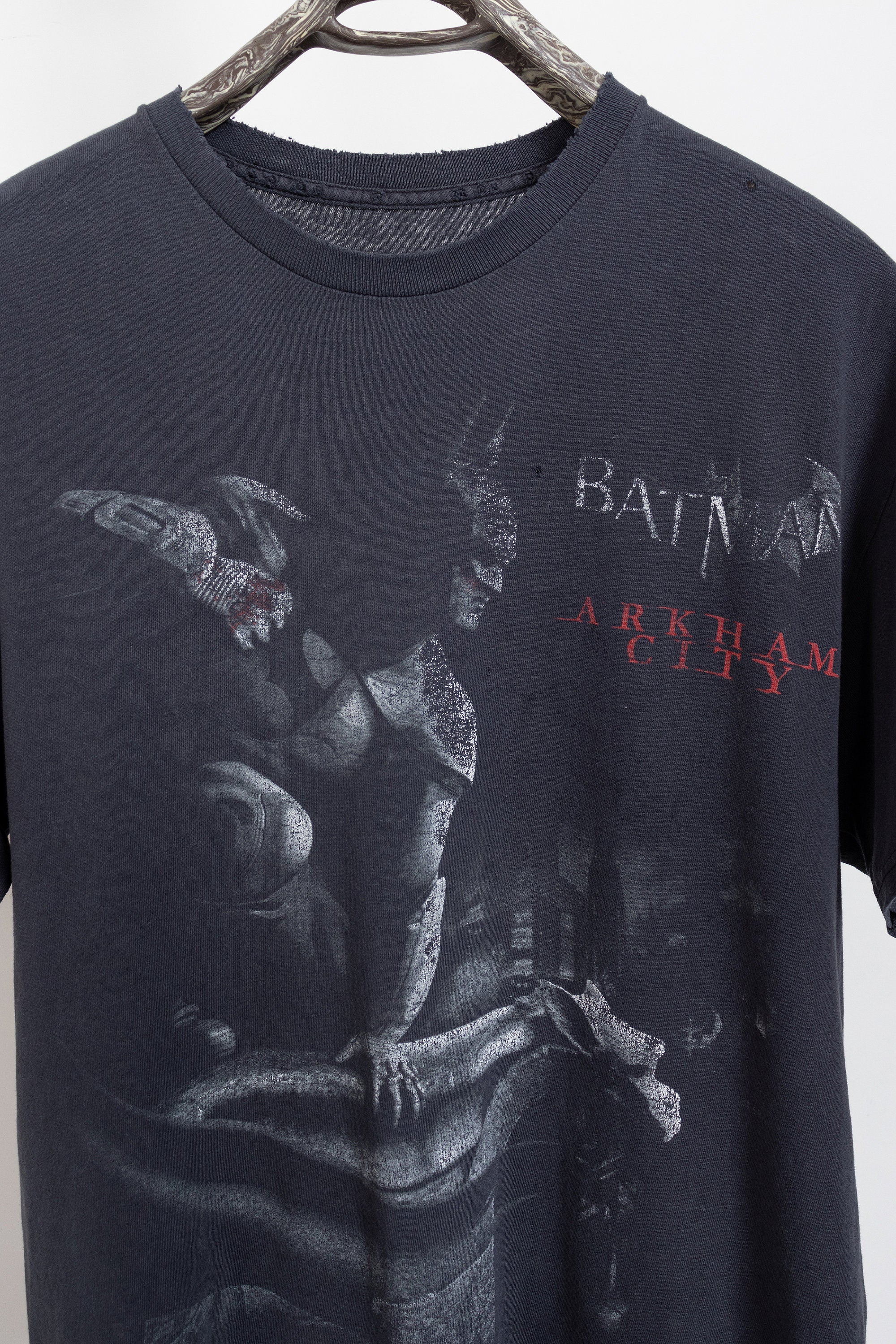 Batman Arkham City Ripped Tee – Better Stay Together