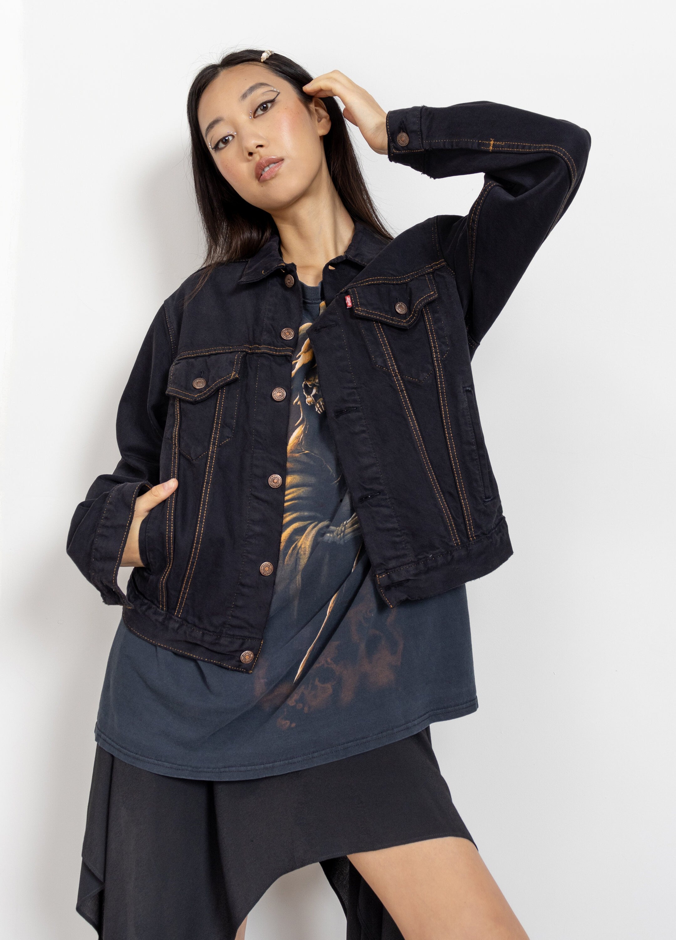 Vintage black levis jacket hotsell
