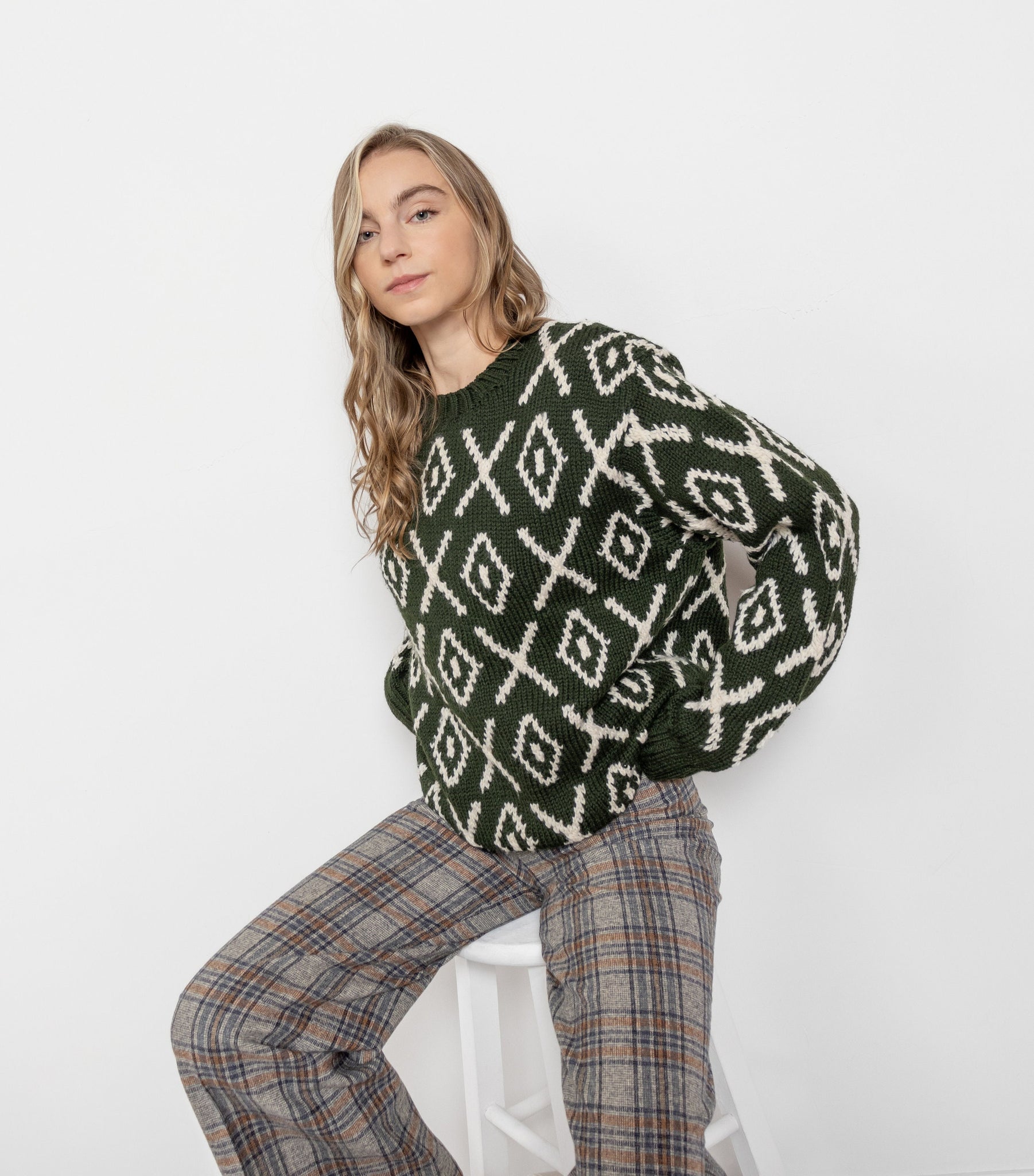 XoXo, Sweater Girl